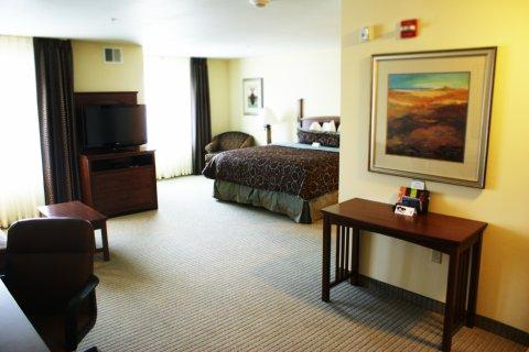 Staybridge Airport By Ihg