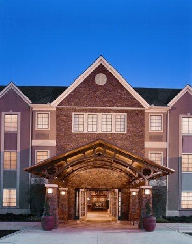 Staybridge Airport By Ihg 3*